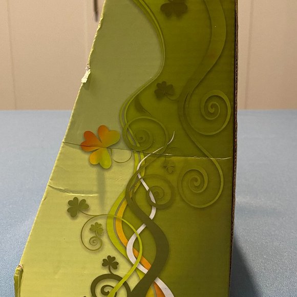 Jenny Irish Souvenir Porcelain Doll - BRAND NEW - Picture 4 of 7